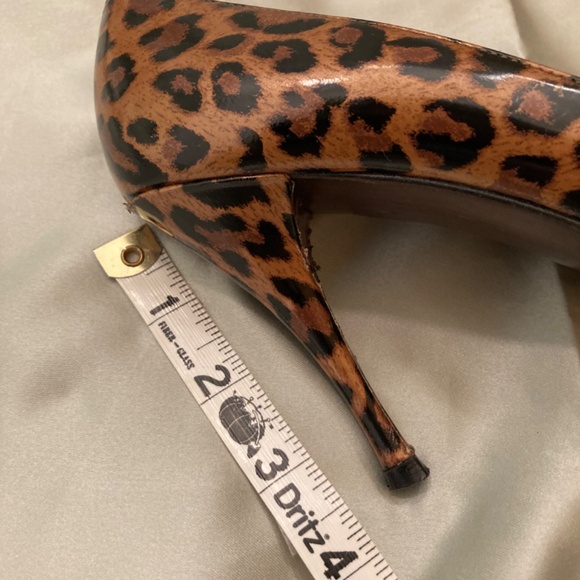 Stuart Weitzman Animal Print Leopard Brown Black Patent Pumps Size 7.5  VGUC - Picture 12 of 14